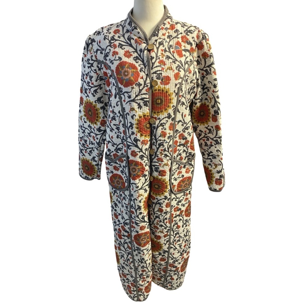 Floral Quilted Women's Coat Size Med/Large Check Measurements For Fit